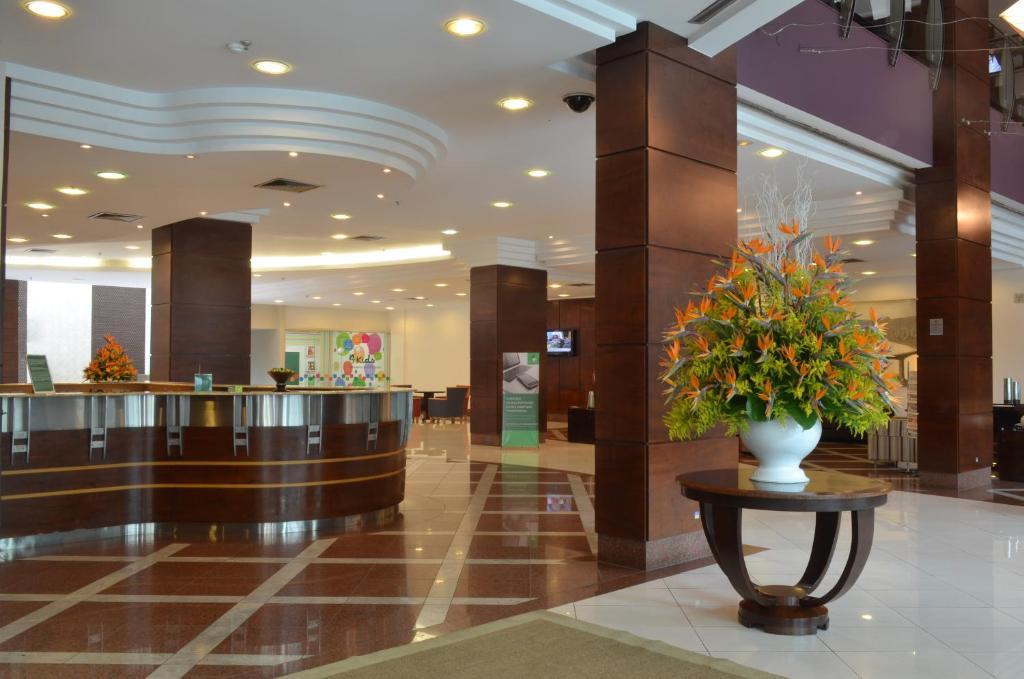 คอมฟอร์ต สวีท วิตอเรีย โฮเต็ล Hotel ภายนอก รูปภาพ