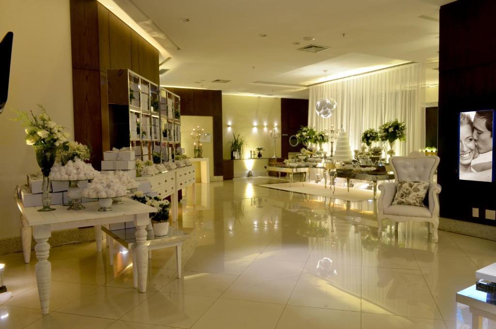 คอมฟอร์ต สวีท วิตอเรีย โฮเต็ล Hotel ภายนอก รูปภาพ